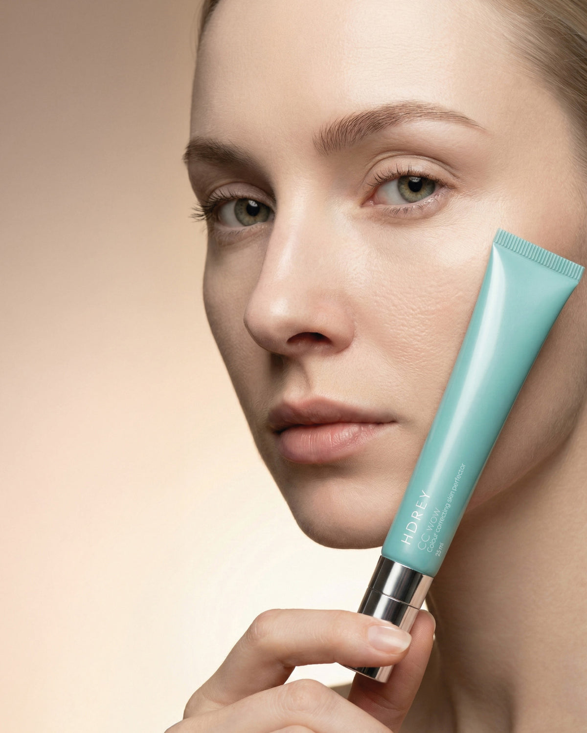 Wow CC Cream SPF 30 (A+) - Beautifying tinted cream with UV protection 25 ml